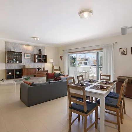 Apartament Royal 145 *