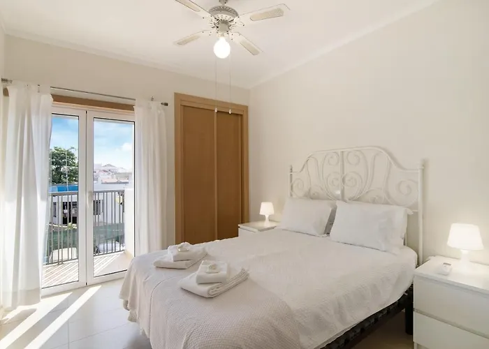 Royal 145 アパート *